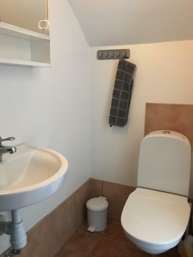 Broby Bed & Breakfast Entreplan Нюшьопинг Екстериор снимка
