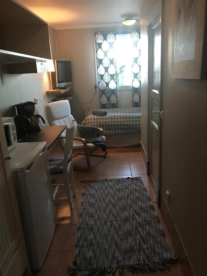 Broby Bed & Breakfast Entreplan Нюшьопинг Екстериор снимка